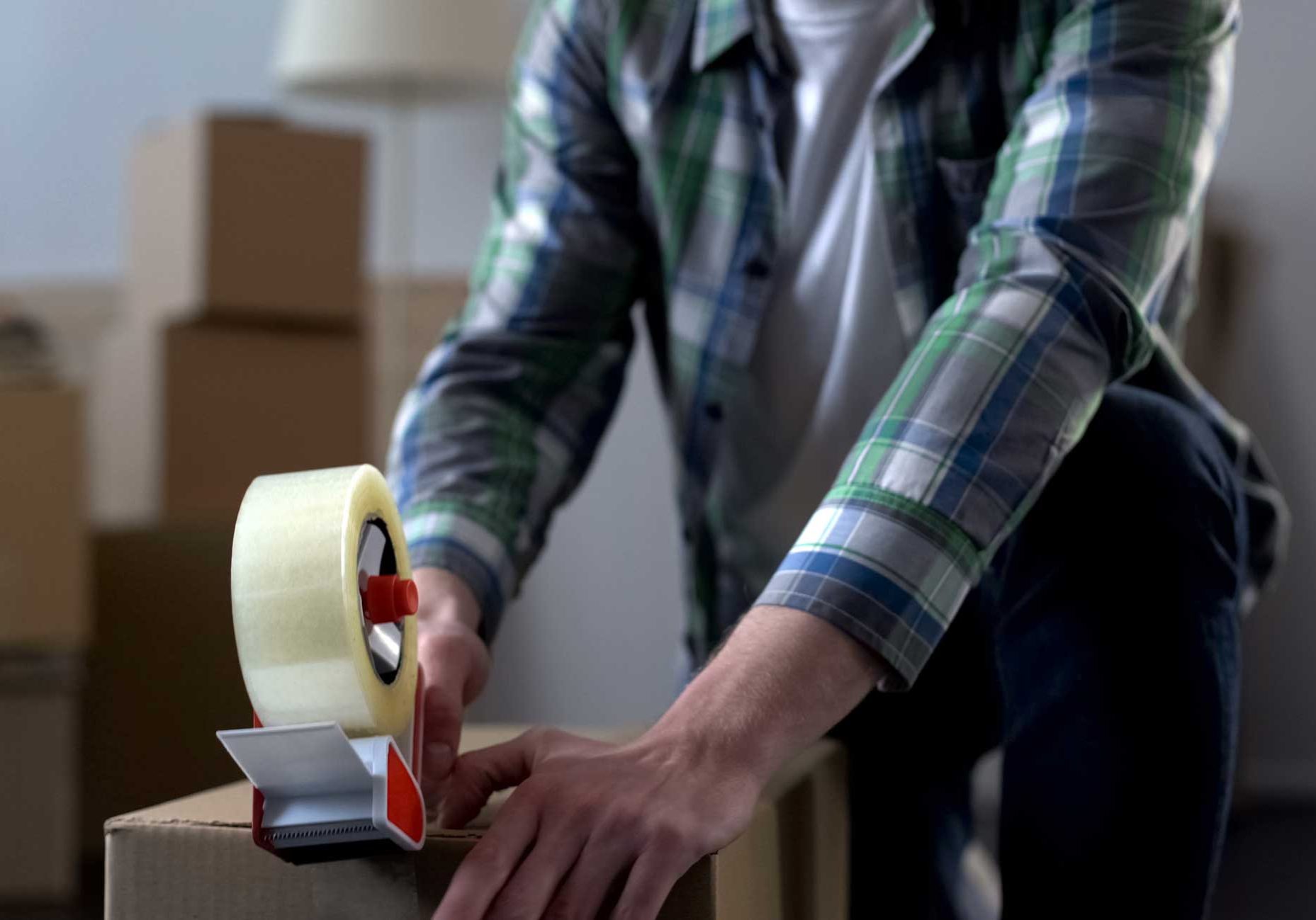 dreamstime_m_127736089 Packing Services